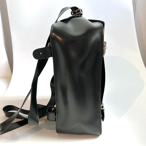 Jil Sander Navy AW/12 Black Leather Convertible Buckled-Flap Backpack - Picture 6 of 13